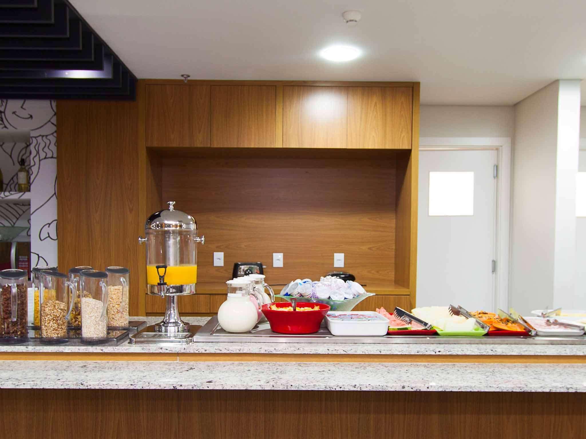Ibis Cascavel Hotell Exteriör bild